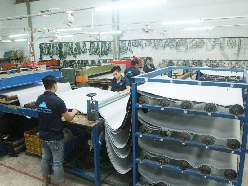 Giới thiệu về xưởng sản xuất yên xe máy Phú Quang.