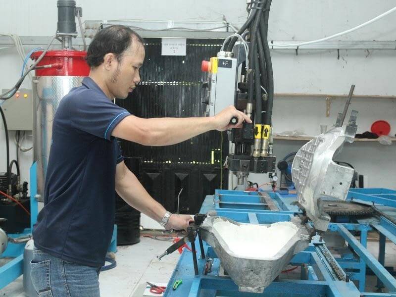 Phú Quang sản xuất mút yên xe máy với hơn 12+ năm kinh nghiệm.