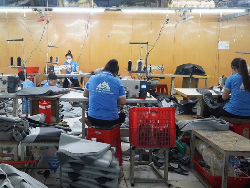 Công ty Phú Quang ứng dụng công nghệ tân tiến vào quy trình sản xuất.
