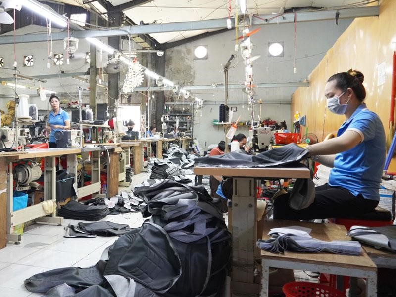 Công ty Phú Quang được biết đến với kinh nghiệm sản xuất trên 12 năm.