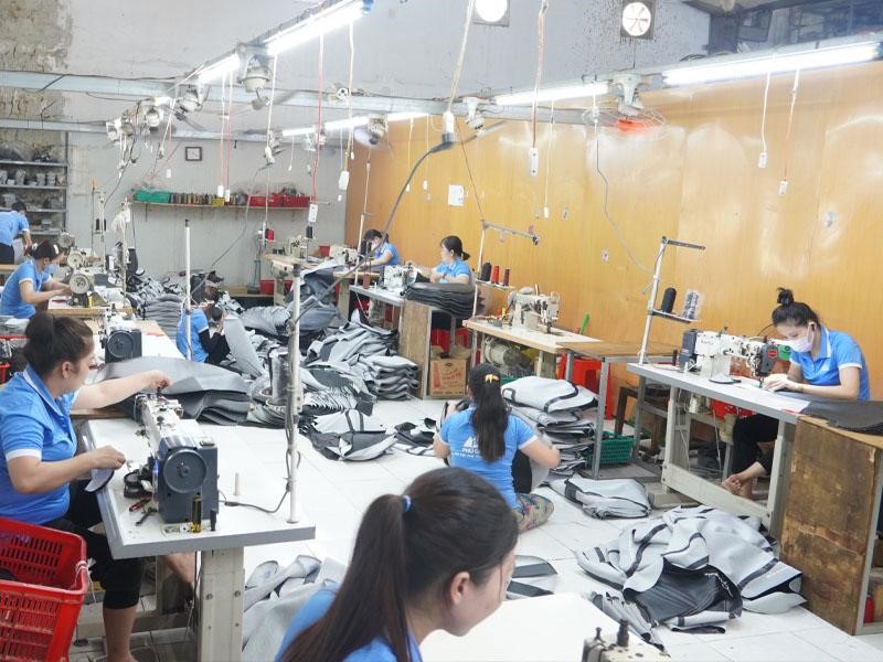 Công ty Phú Quang có 13+ năm sản xuất trong ngành yên xe máy.