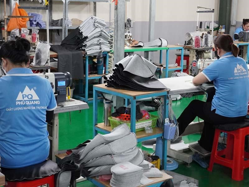 Công ty Phụ Tùng Xe Máy Phú Quang là đơn vị cung cấp da yên xe máy có hơn 1500 loại.